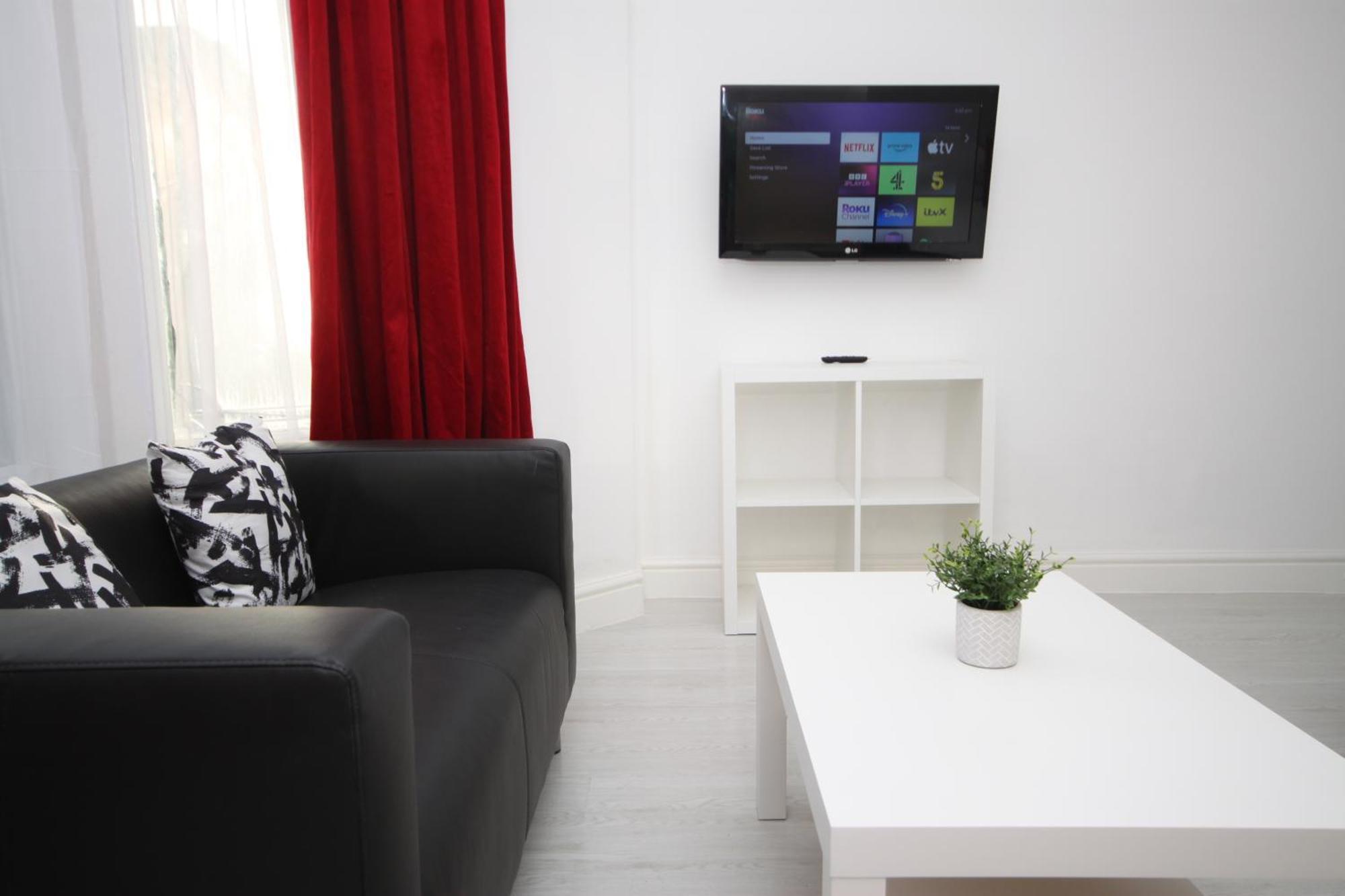 Barton Beachside - Stylish Studio Apartment, Double & Single - Central Beach & Promenade Location - Over 21'S, Family Friendly Only, Id Required Blackpool Quarto foto
